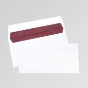Weiße Briefhüllen mit rotem Seidenfutter